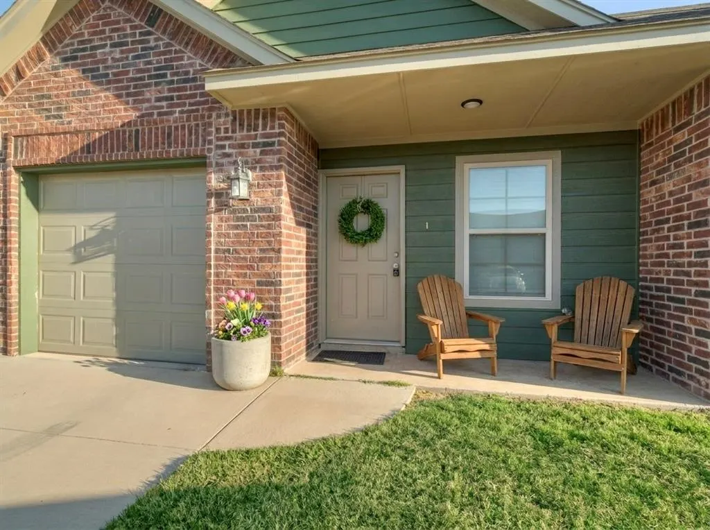 Photo 2 — 1007 SW 91st Street, Oklahoma City, OK 73139