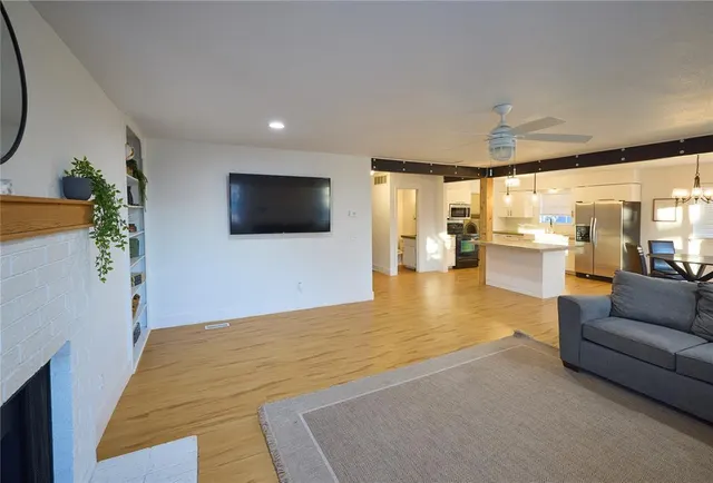 Photo 8 — 7201 Galahad Circle, Oklahoma City, OK 73132