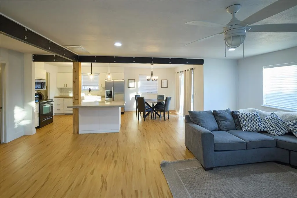 Photo 9 — 7201 Galahad Circle, Oklahoma City, OK 73132