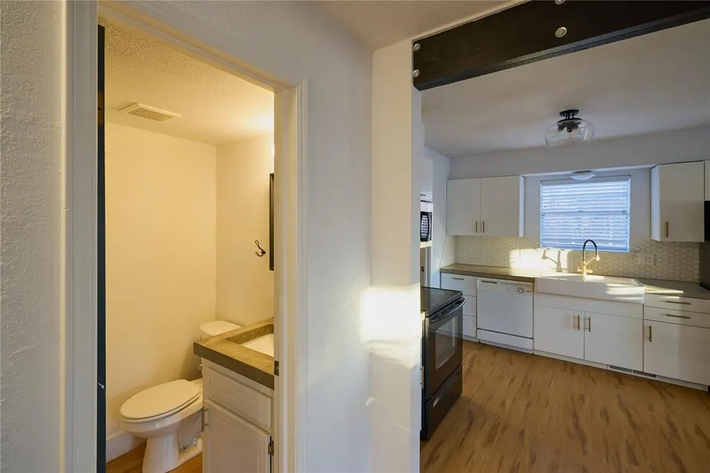 Photo 14 — 7201 Galahad Circle, Oklahoma City, OK 73132