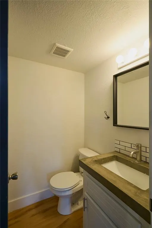 Photo 15 — 7201 Galahad Circle, Oklahoma City, OK 73132