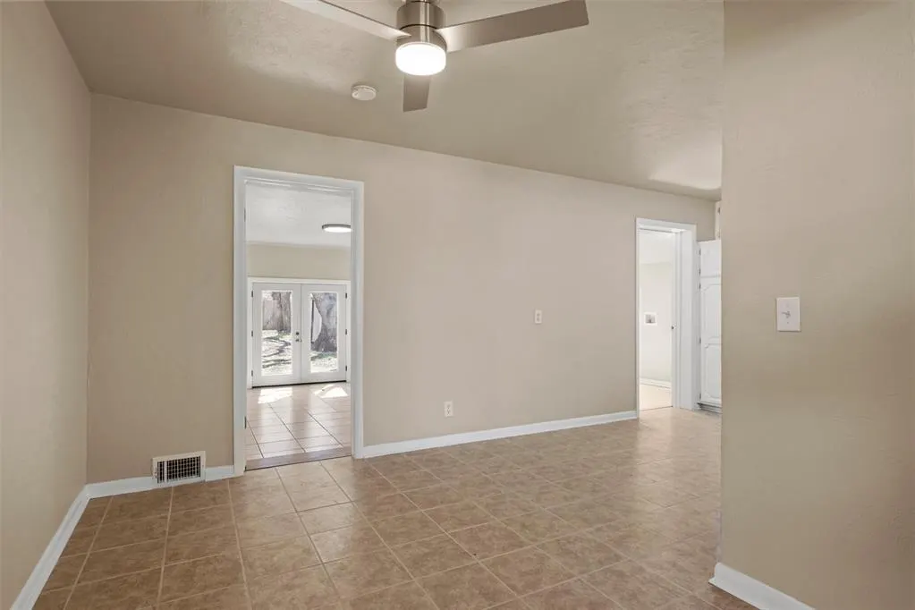 Photo 10 — 3816 NW 51st Street, Oklahoma City, OK 73112