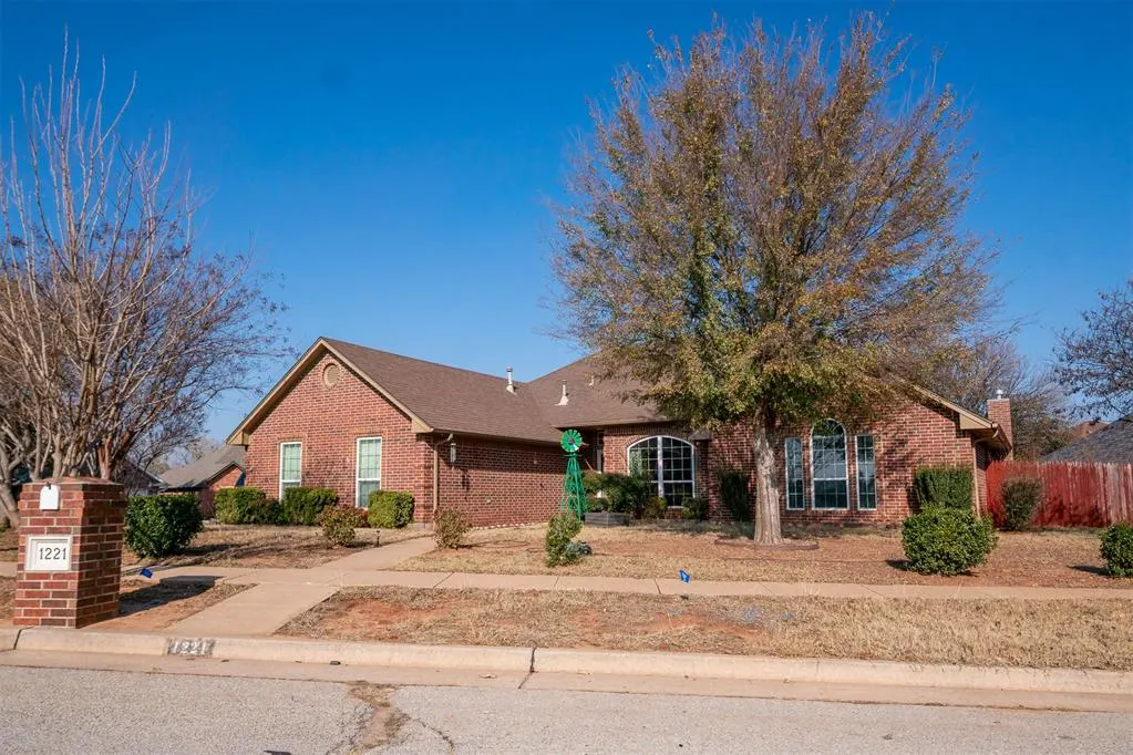 Photo 4 — 1221 NW 181st Street, Edmond, OK 73003