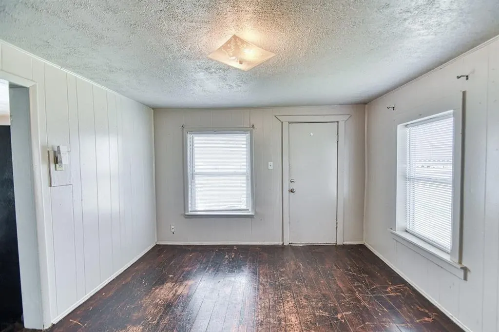 Photo 6 — 610 Loy Street, Meeker, OK 74855