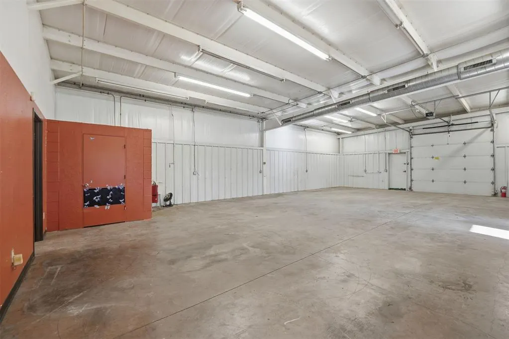 Photo 26 — 416 N 4th Street, Clinton, OK 73601