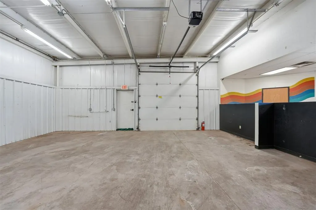 Photo 30 — 416 N 4th Street, Clinton, OK 73601