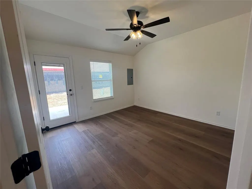 Photo 12 — 206 Mason Court, Yukon, OK 73099