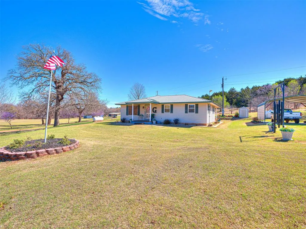 Photo 4 — 23155 County Street 2590, Binger, OK 73009