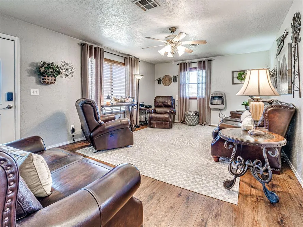Photo 7 — 23155 County Street 2590, Binger, OK 73009
