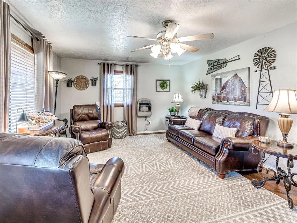 Photo 8 — 23155 County Street 2590, Binger, OK 73009