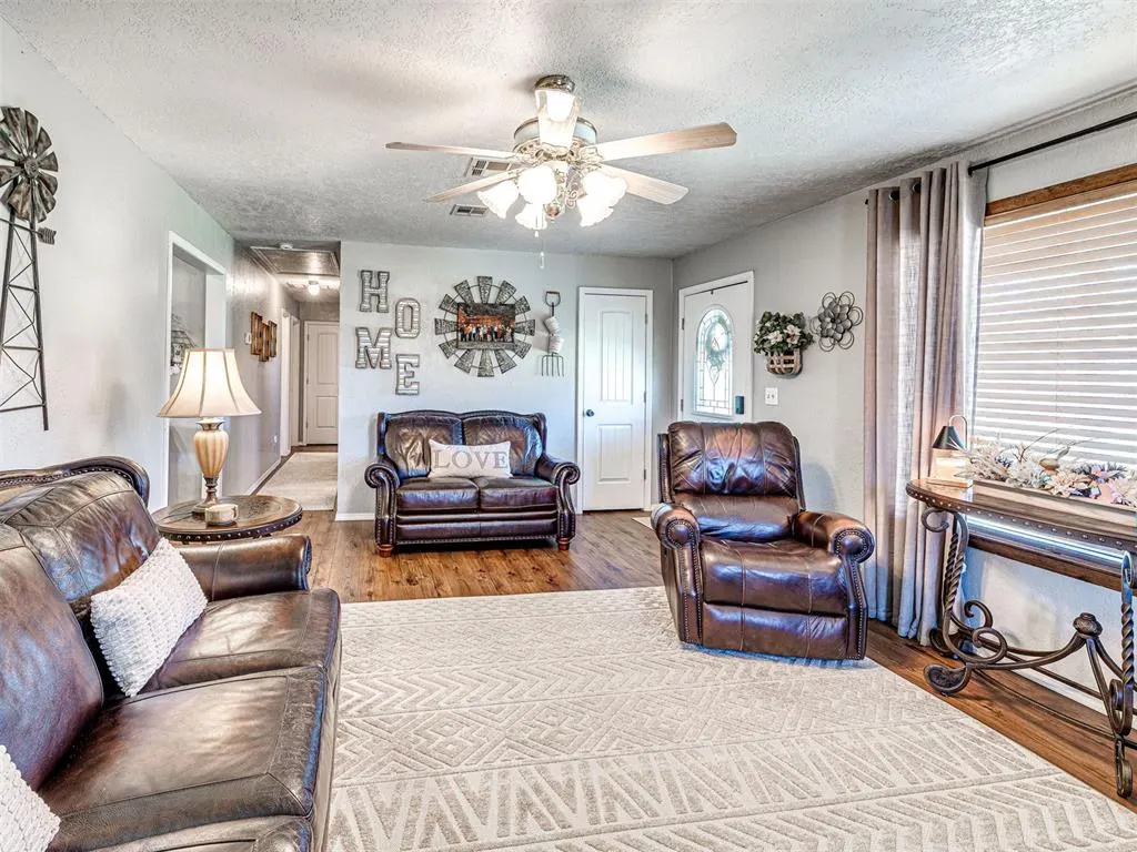 Photo 9 — 23155 County Street 2590, Binger, OK 73009