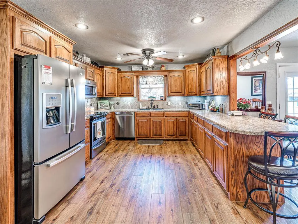 Photo 11 — 23155 County Street 2590, Binger, OK 73009
