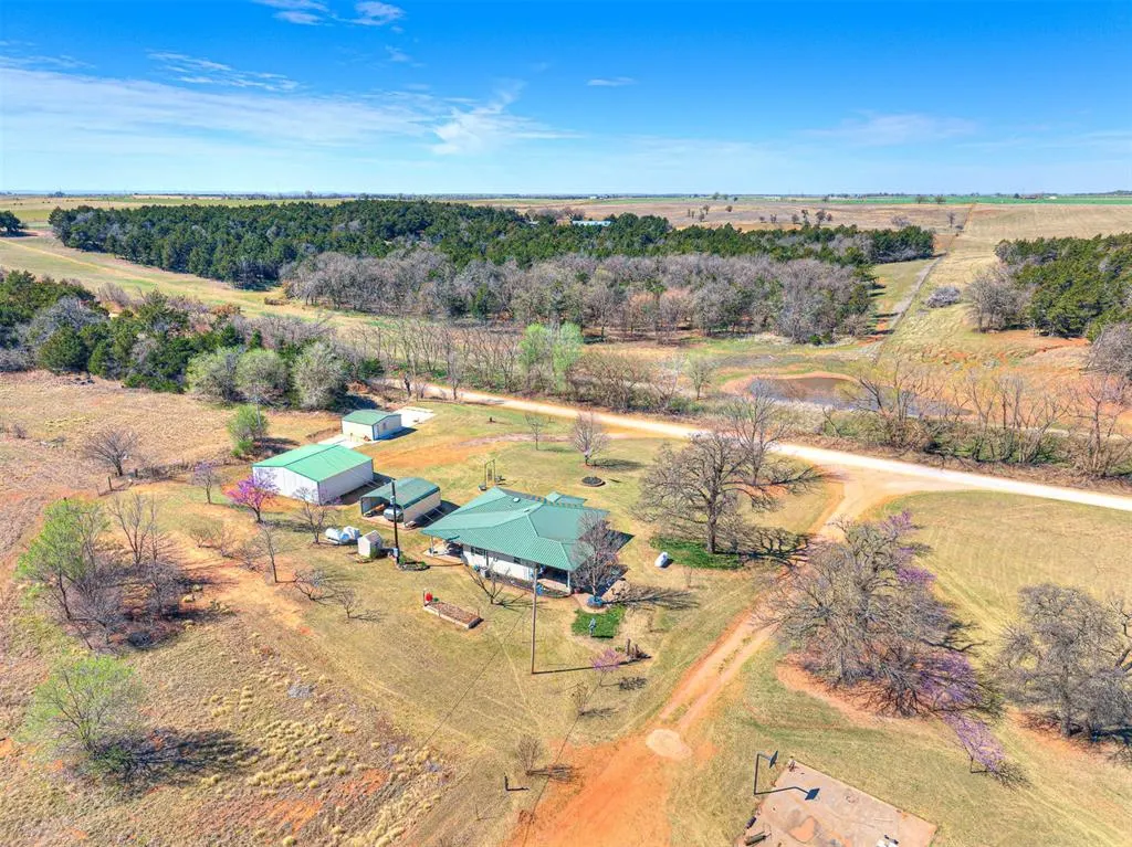 Photo 39 — 23155 County Street 2590, Binger, OK 73009