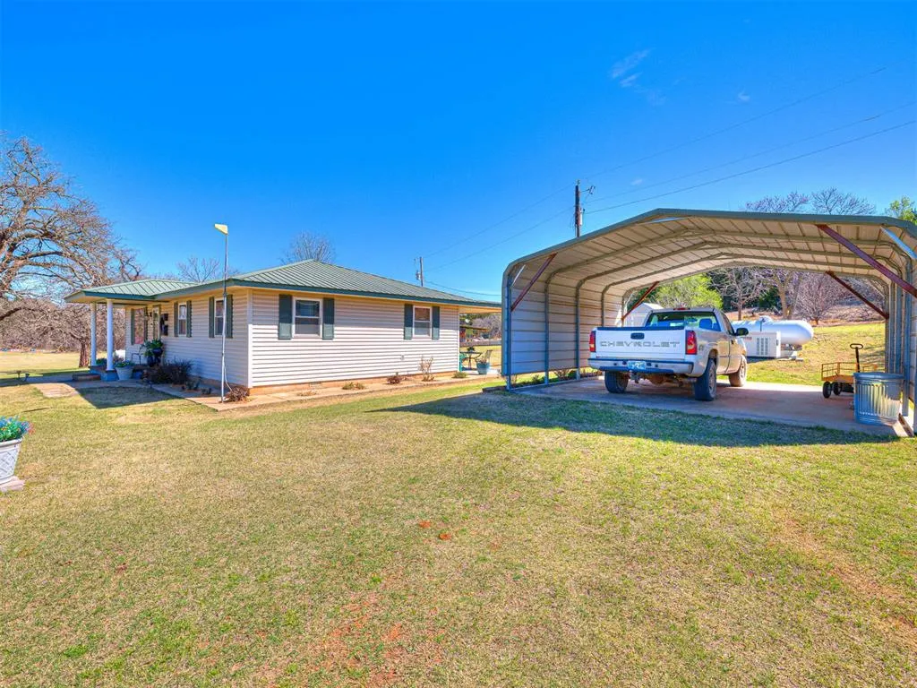 Photo 42 — 23155 County Street 2590, Binger, OK 73009