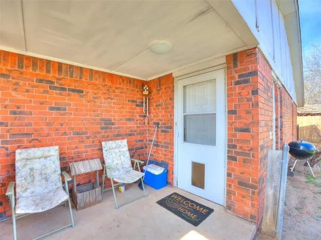 Photo 6 — 1814 N Crawford Avenue 1816, Norman, OK 73069