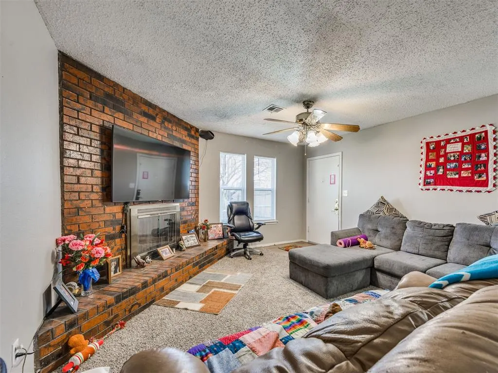 Photo 11 — 1814 N Crawford Avenue 1816, Norman, OK 73069