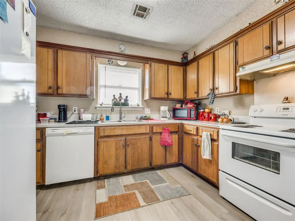 Photo 14 — 1814 N Crawford Avenue 1816, Norman, OK 73069