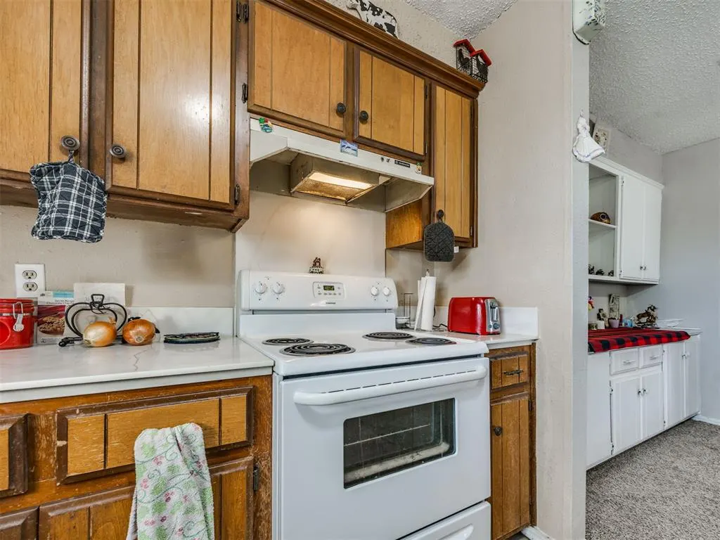 Photo 17 — 1814 N Crawford Avenue 1816, Norman, OK 73069