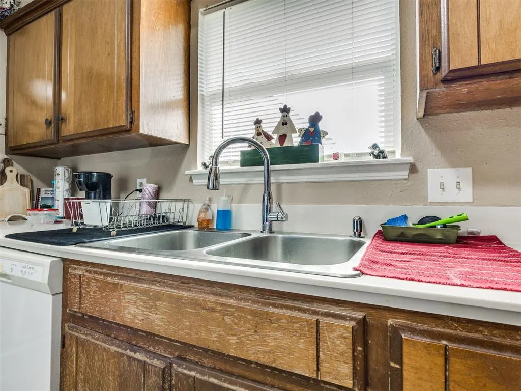 Photo 18 — 1814 N Crawford Avenue 1816, Norman, OK 73069