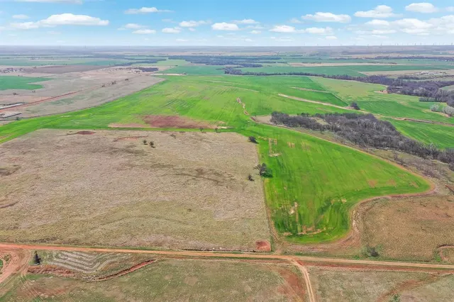 Photo 5 — 100 E County Road 600 Road, Marshall, OK 73056