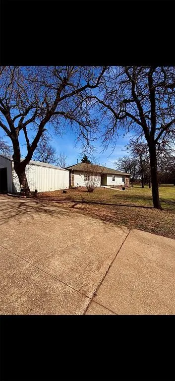 Photo 2 — 18120 N Sagebrush Circle, Luther, OK 73054
