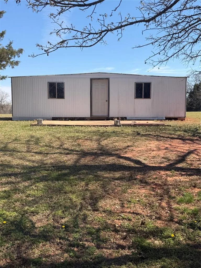 Photo 8 — 18120 N Sagebrush Circle, Luther, OK 73054
