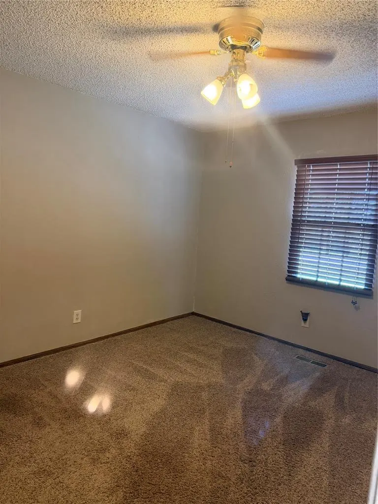 Photo 24 — 18120 N Sagebrush Circle, Luther, OK 73054