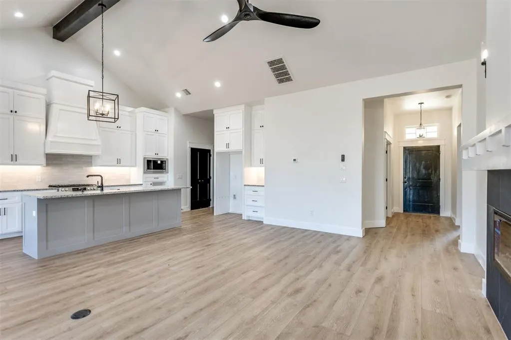 Photo 2 — 2233 SW 160th Street, Oklahoma City, OK 73170