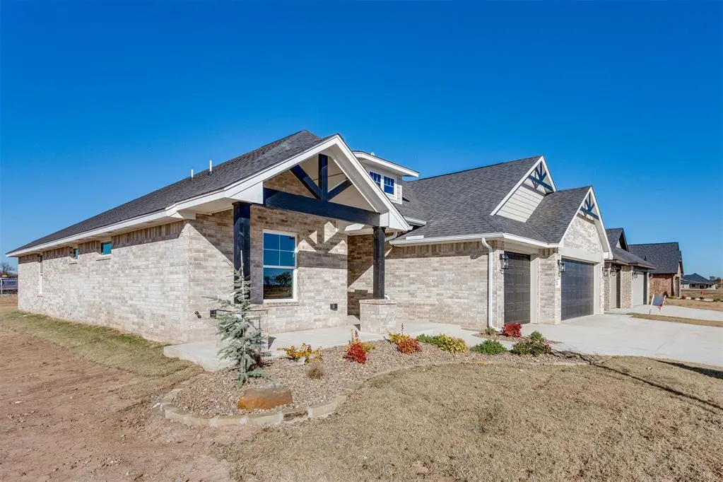 Photo 32 — 2233 SW 160th Street, Oklahoma City, OK 73170