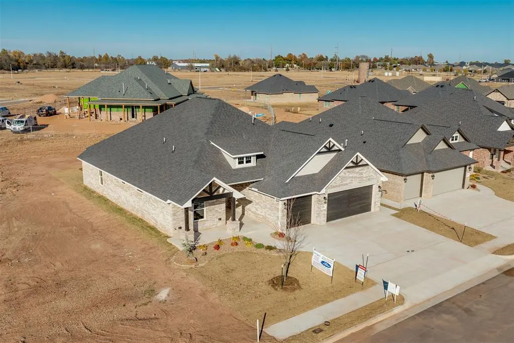 Photo 34 — 2233 SW 160th Street, Oklahoma City, OK 73170