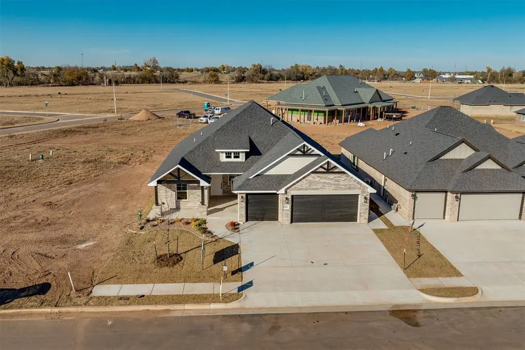 Photo 35 — 2233 SW 160th Street, Oklahoma City, OK 73170