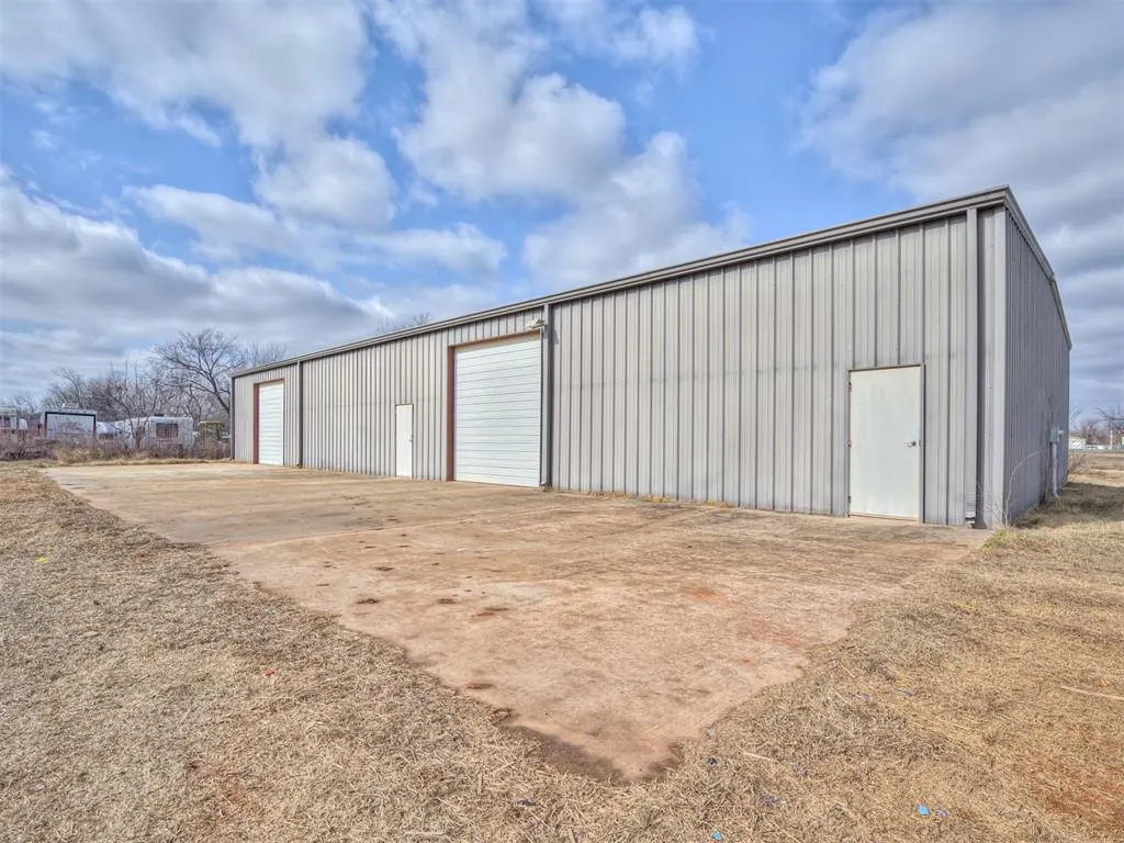 Photo 2 — 4511 SE 59th Street, Oklahoma City, OK 73135