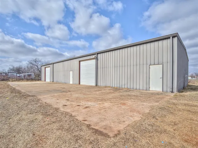 Photo 2 — 4511 SE 59th Street, Oklahoma City, OK 73135