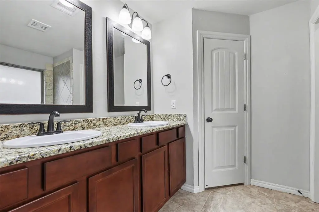 Photo 10 — 1826 NE 135th Street, Oklahoma City, OK 73131