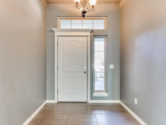 Photo 5 — 712 S Patterson Drive, Moore, OK 73160