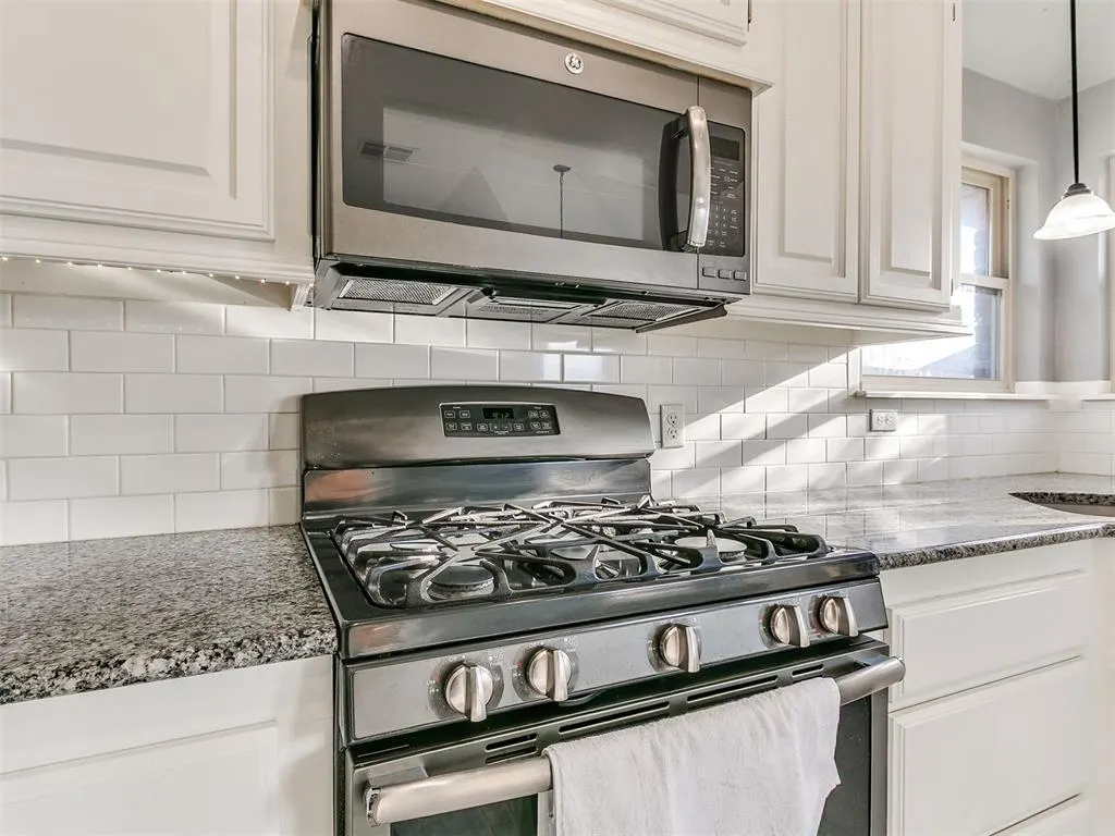 Photo 13 — 712 S Patterson Drive, Moore, OK 73160