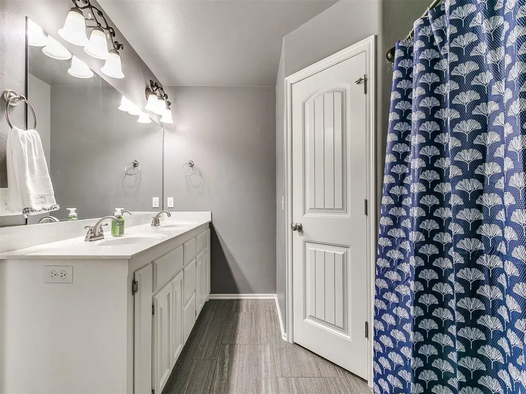 Photo 22 — 712 S Patterson Drive, Moore, OK 73160