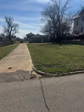 Sold home at 1522 NE 10th Street