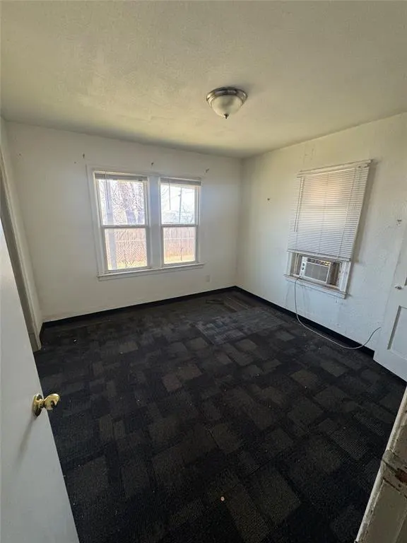 Photo 8 — 1522 NE 10th Street, Oklahoma City, OK 73117