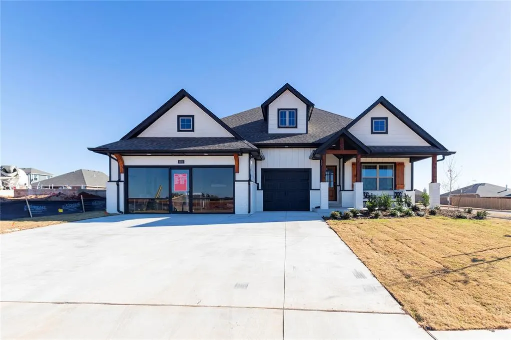 Photo 2 — 3232 Poppey Lane, Edmond, OK 73012