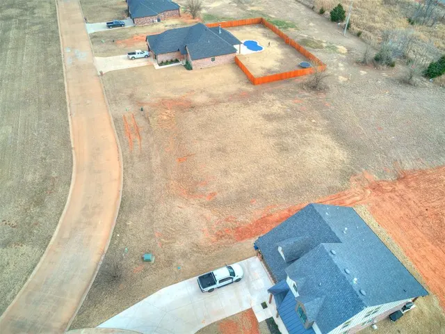 Photo 7 — 4660 Ranchero Drive, Edmond, OK 73025