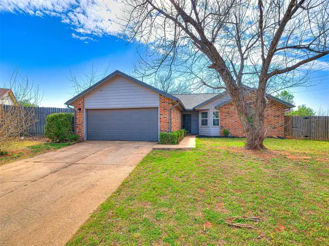 Front exterior — 1416 Huntington Drive, Edmond, OK 73012
