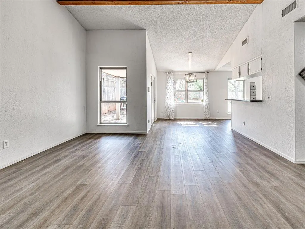 Photo 10 — 1416 Huntington Drive, Edmond, OK 73012