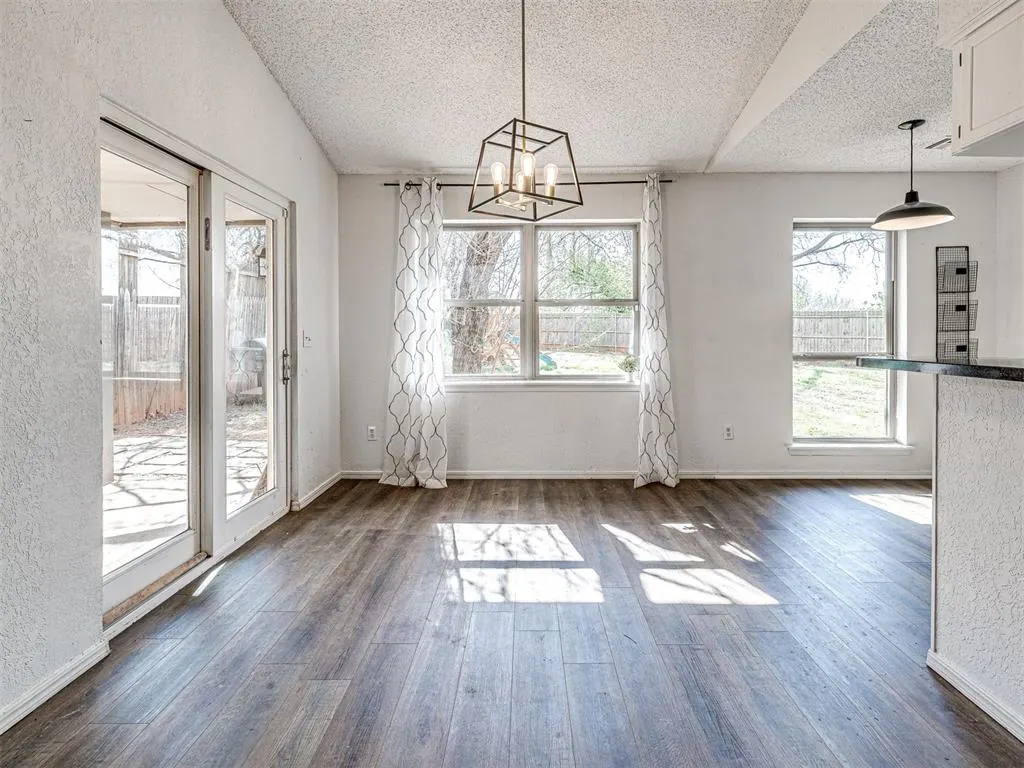 Photo 12 — 1416 Huntington Drive, Edmond, OK 73012