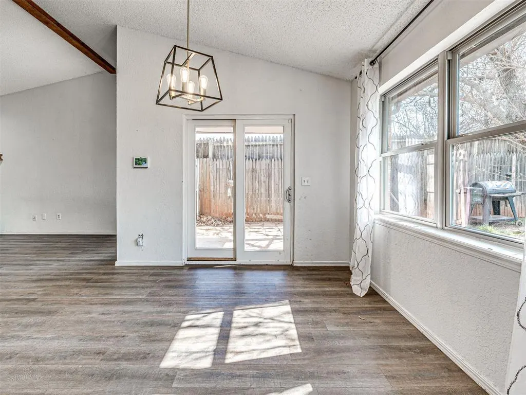 Photo 13 — 1416 Huntington Drive, Edmond, OK 73012