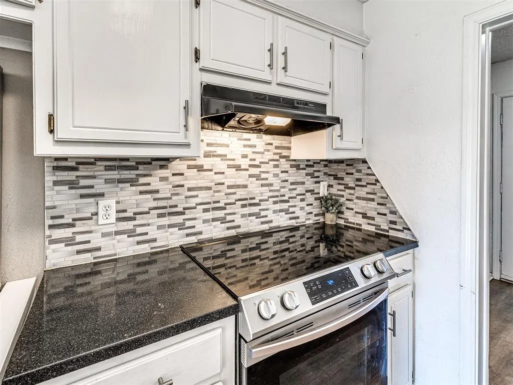 Photo 18 — 1416 Huntington Drive, Edmond, OK 73012