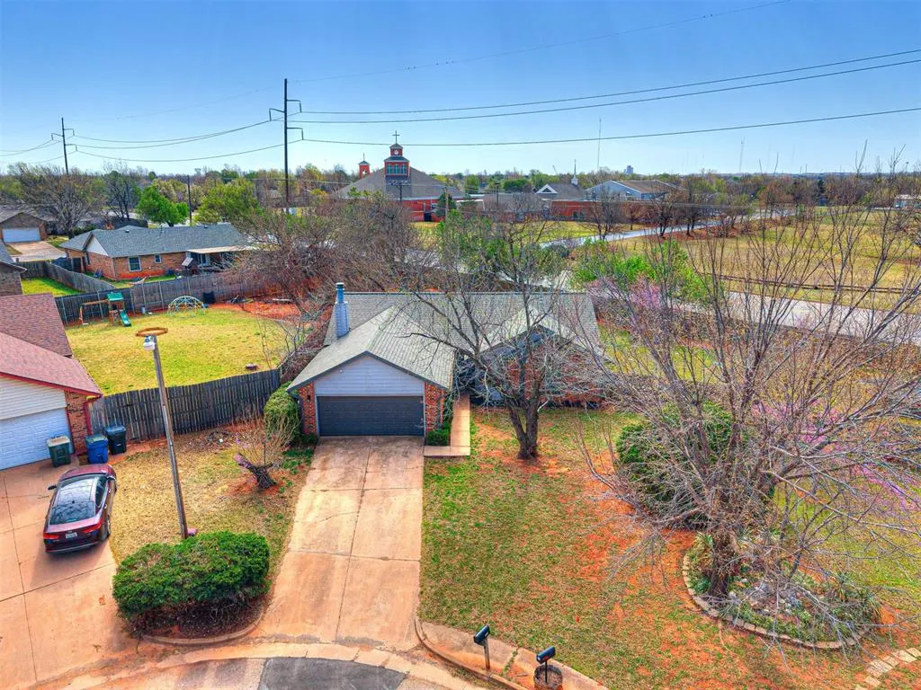 Photo 37 — 1416 Huntington Drive, Edmond, OK 73012