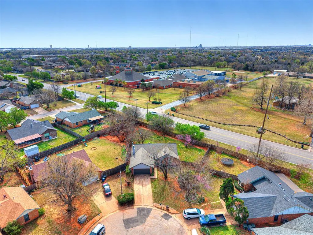 Photo 38 — 1416 Huntington Drive, Edmond, OK 73012