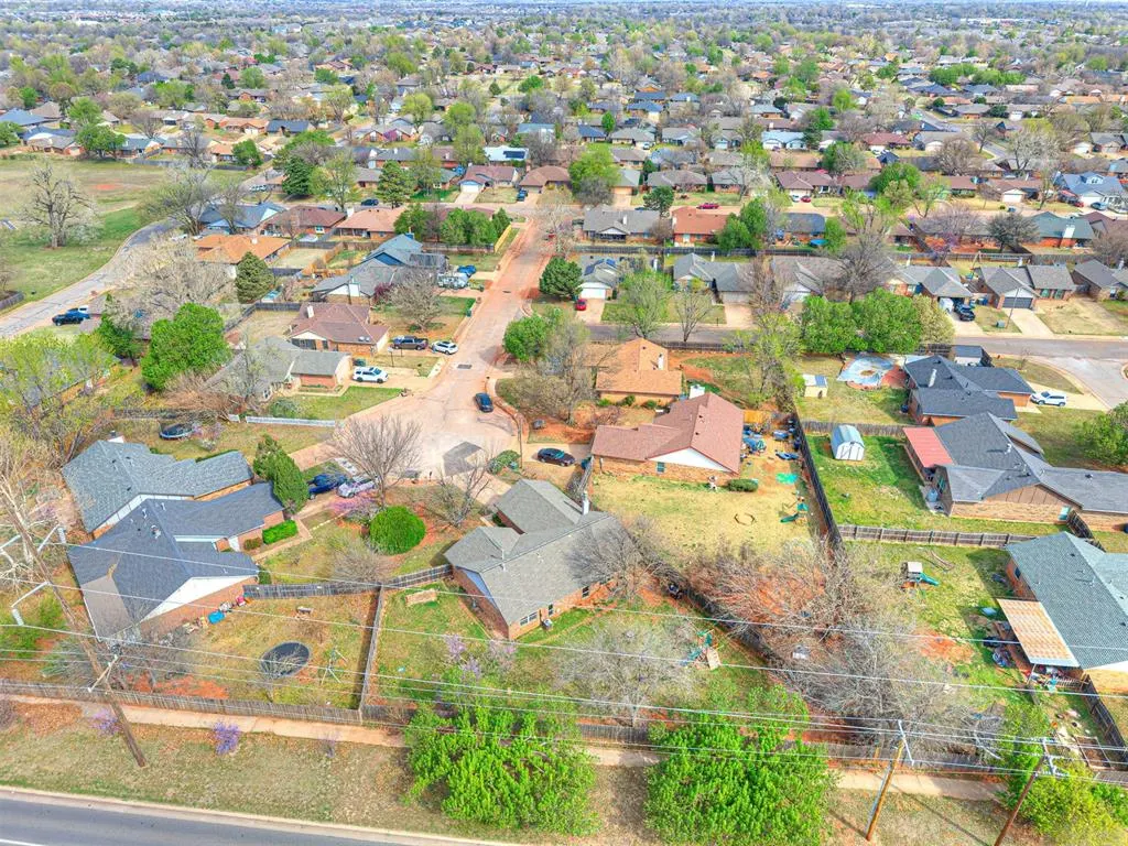 Photo 39 — 1416 Huntington Drive, Edmond, OK 73012