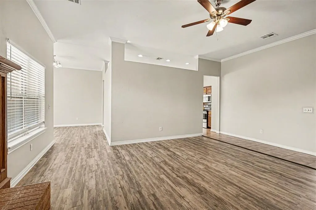 Photo 7 — 2912 Danielle Terrace, Moore, OK 73160